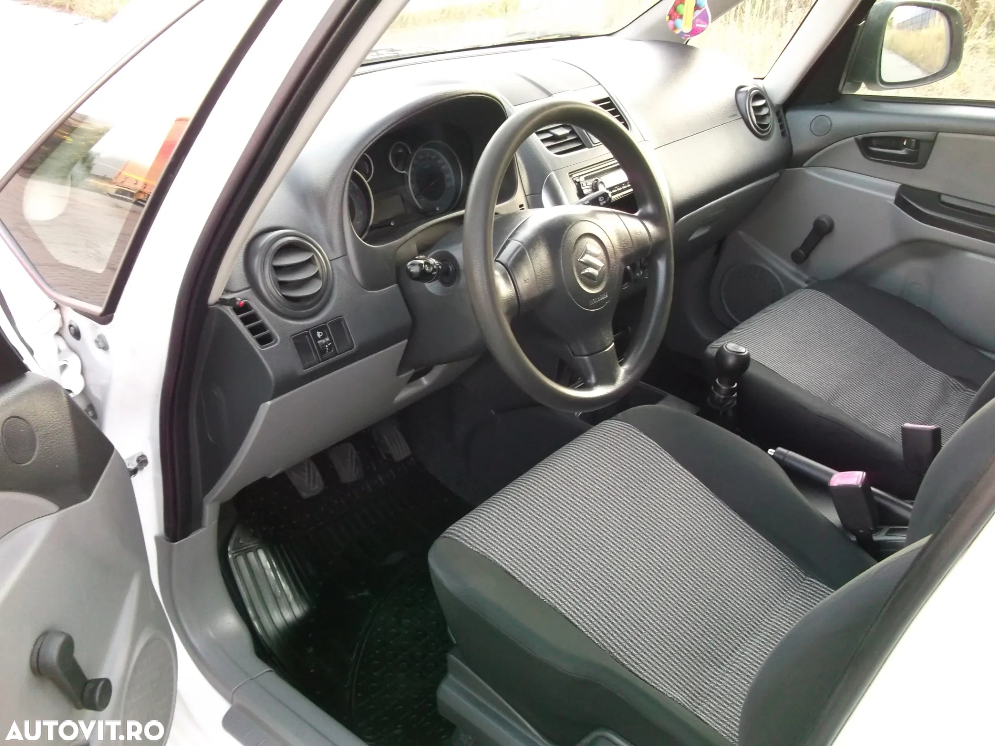 Suzuki SX4 1.6L 2WD GS - 5