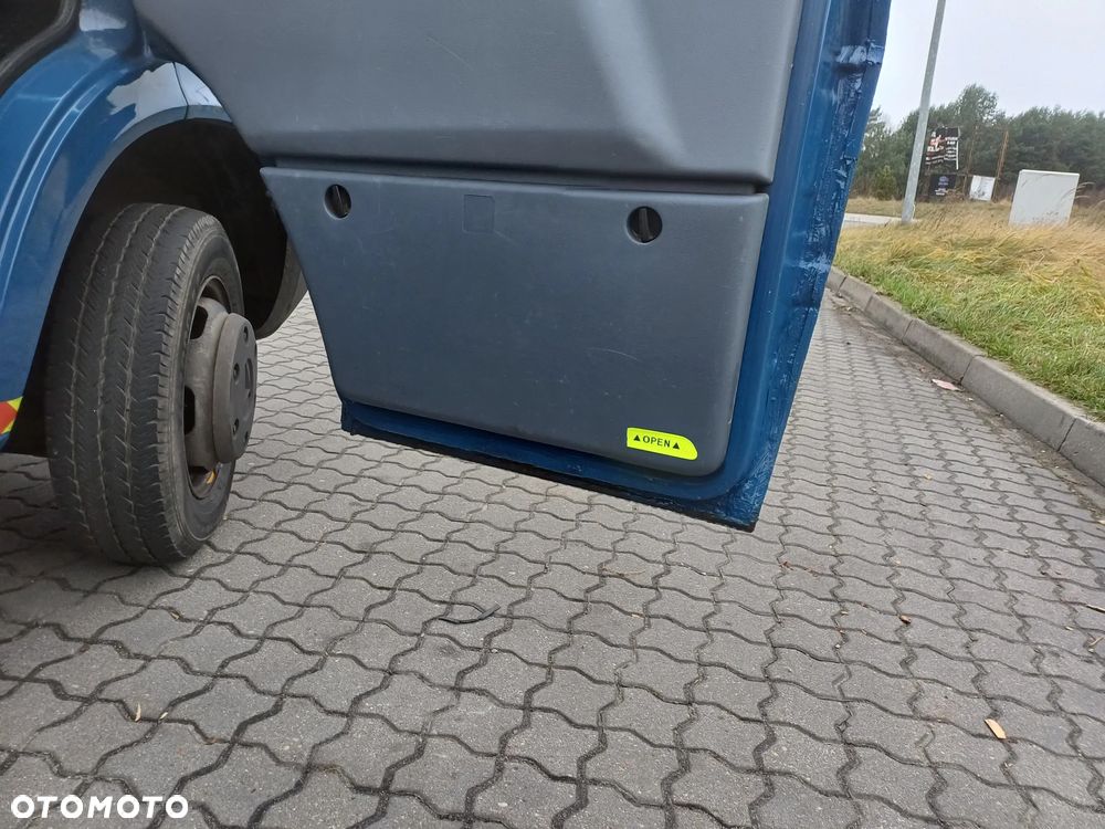 Mercedes-Benz Sprinter 410D Bliźniak 2.9 TD Najazd Autolaweta - 17