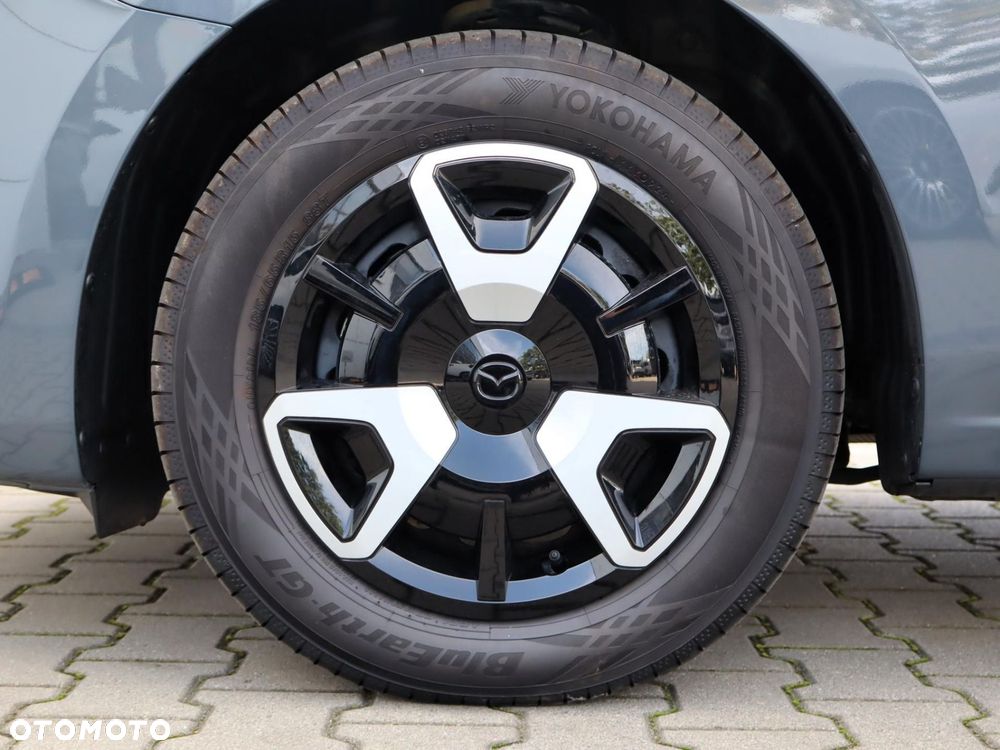 Mazda 2 - 4
