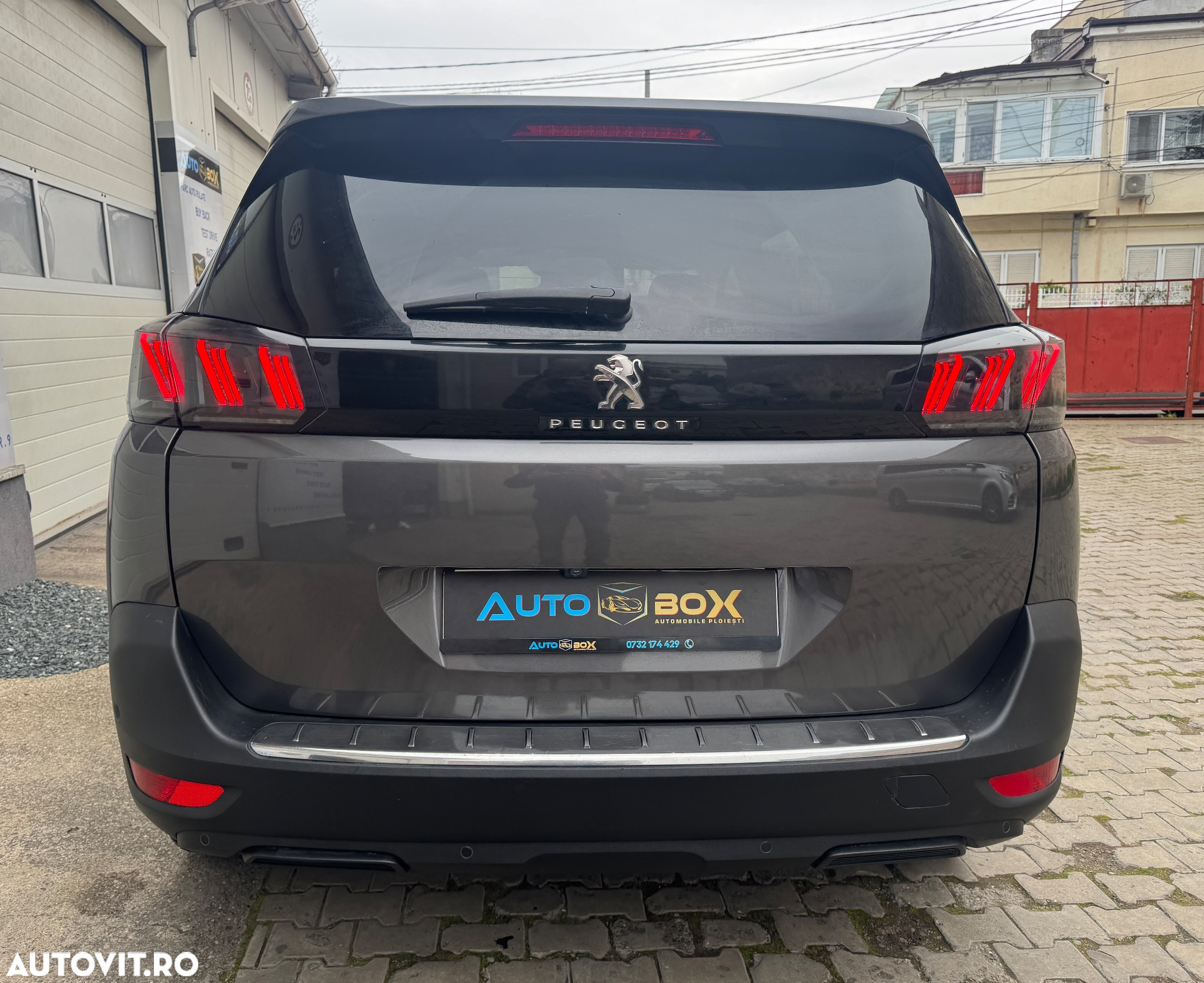 Peugeot 5008 1.5 BlueHDI s&s EAT8 Allure - 11