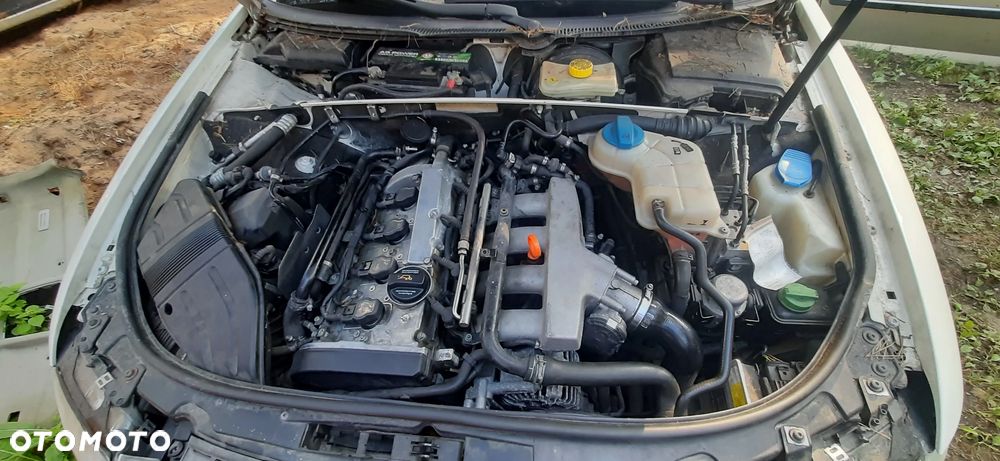 Audi Volkswagen Silnik 1.8 turbo AMB do odpalenia , bez pracy na gazie . Z rozbitego Kabrioleta - 2