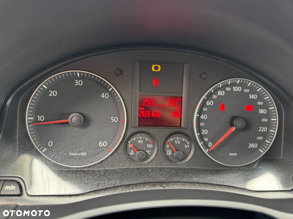 Volkswagen Golf 1.9 TDI DPF Trendline - 15