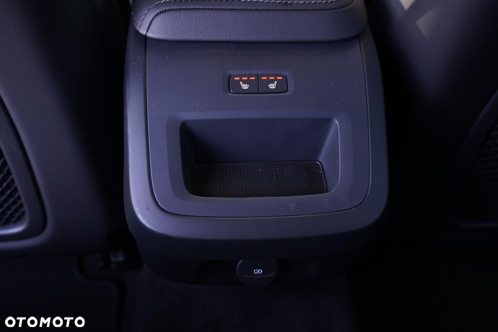 Volvo V60 B4 B Ultra Dark - 8
