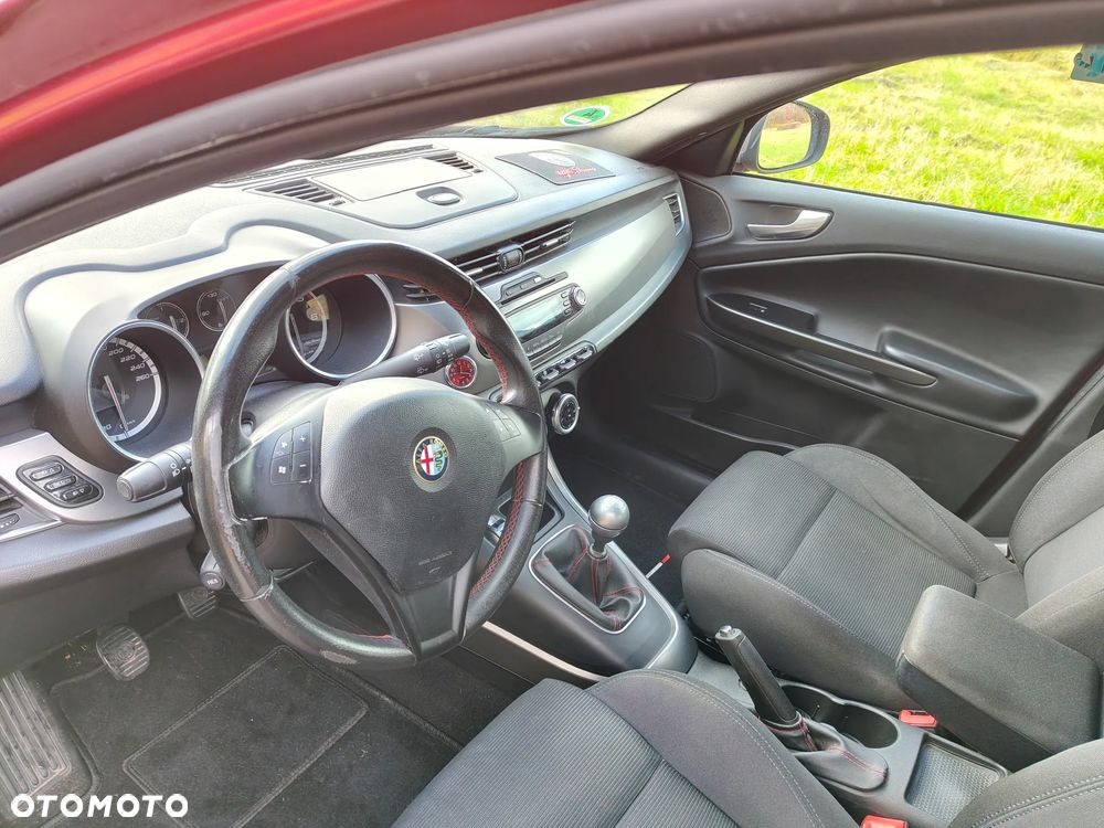 Alfa Romeo Giulietta 2.0 JTDM 16V - 13