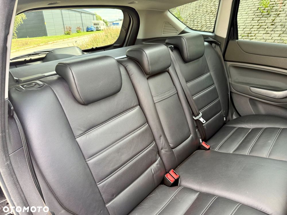 Ford Kuga - 15
