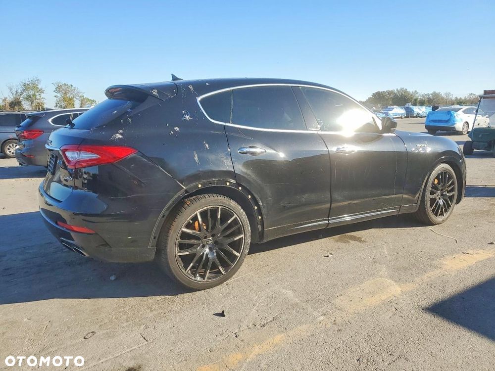 Maserati Levante S Q4 - 4