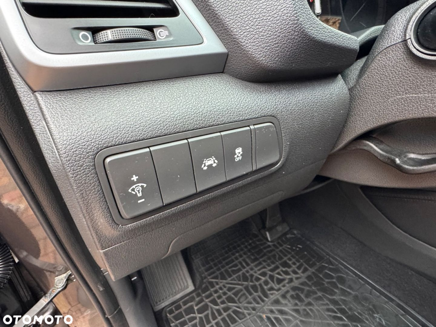 Hyundai Tucson 2.0 CRDi 4WD Automatik Advantage - 26