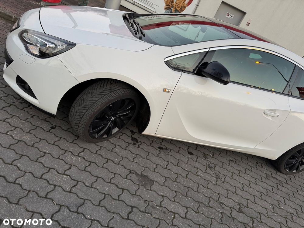 Opel Astra 1.6 Turbo Edition - 10