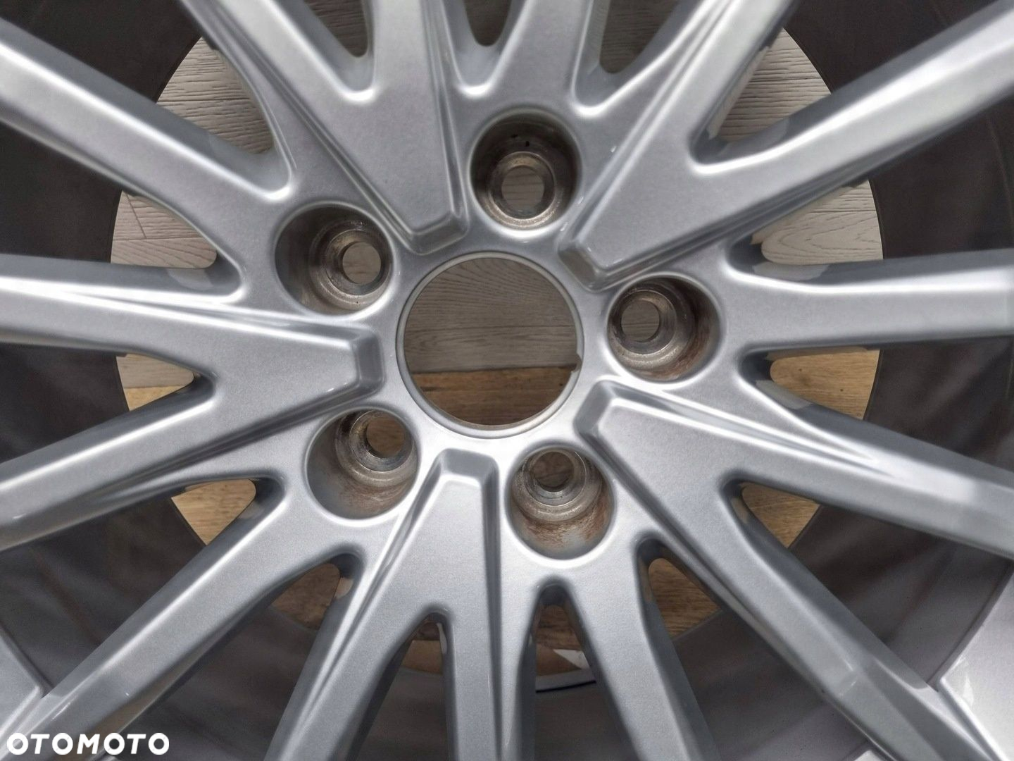 Felga Audi A4 S4 B9 E 7.5Jx17H2 Et29 5x112 8W9601025A - 2