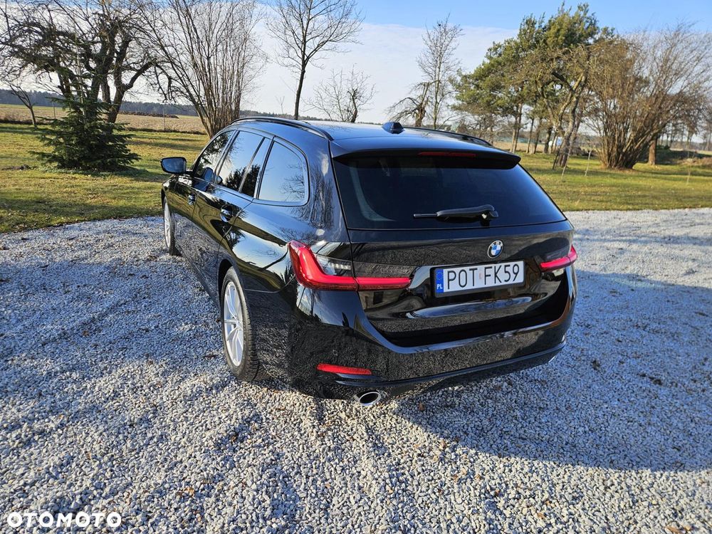 BMW Seria 3 318d Sport Line Shadow - 27