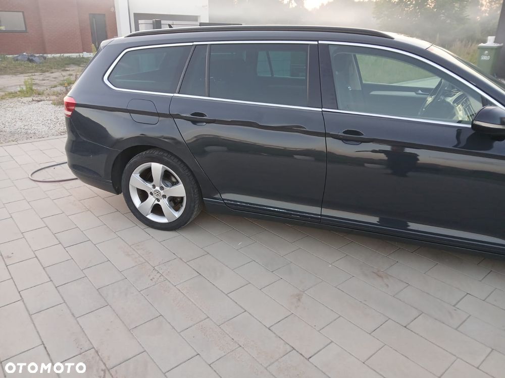 Volkswagen Passat 2.0 TDI (BlueMotion Technology) Comfortline - 3