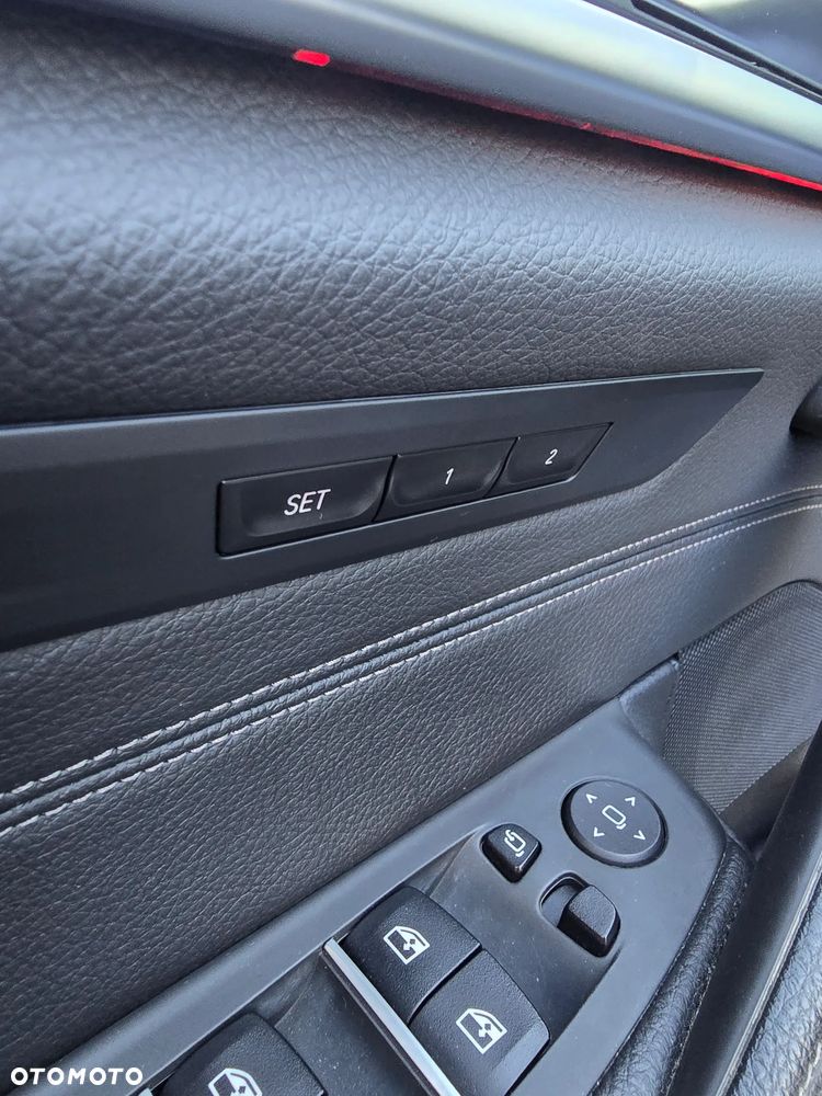 BMW Seria 5 520d xDrive MHEV M Sport sport - 12
