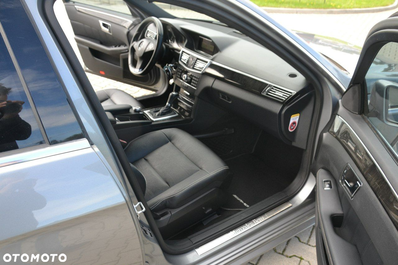 Mercedes-Benz Klasa E - 19