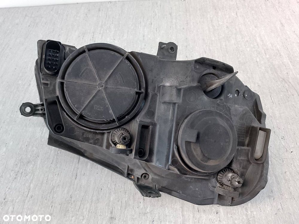 LAMPA PRZÓD LEWA VW POLO 9N 6Q1941007AT  89311990 - 6
