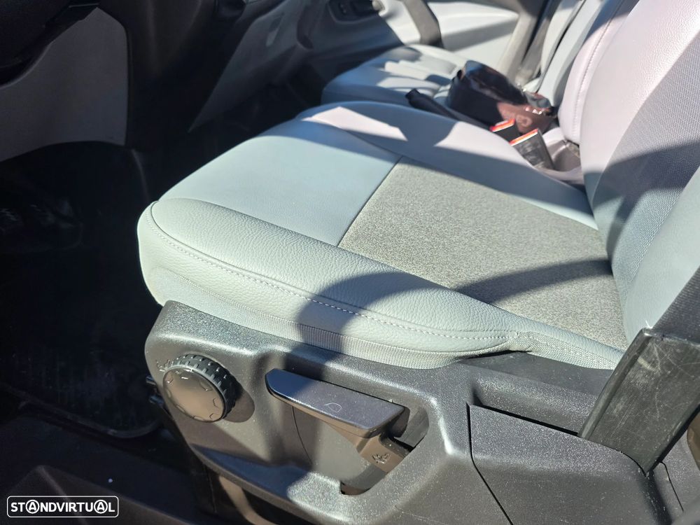 Ford Transit Custom 2.2 TDCI 270 L1 - 14