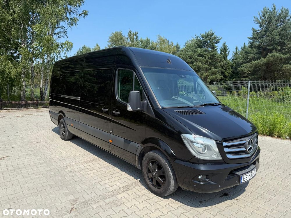 Mercedes-Benz Sprinter - 1