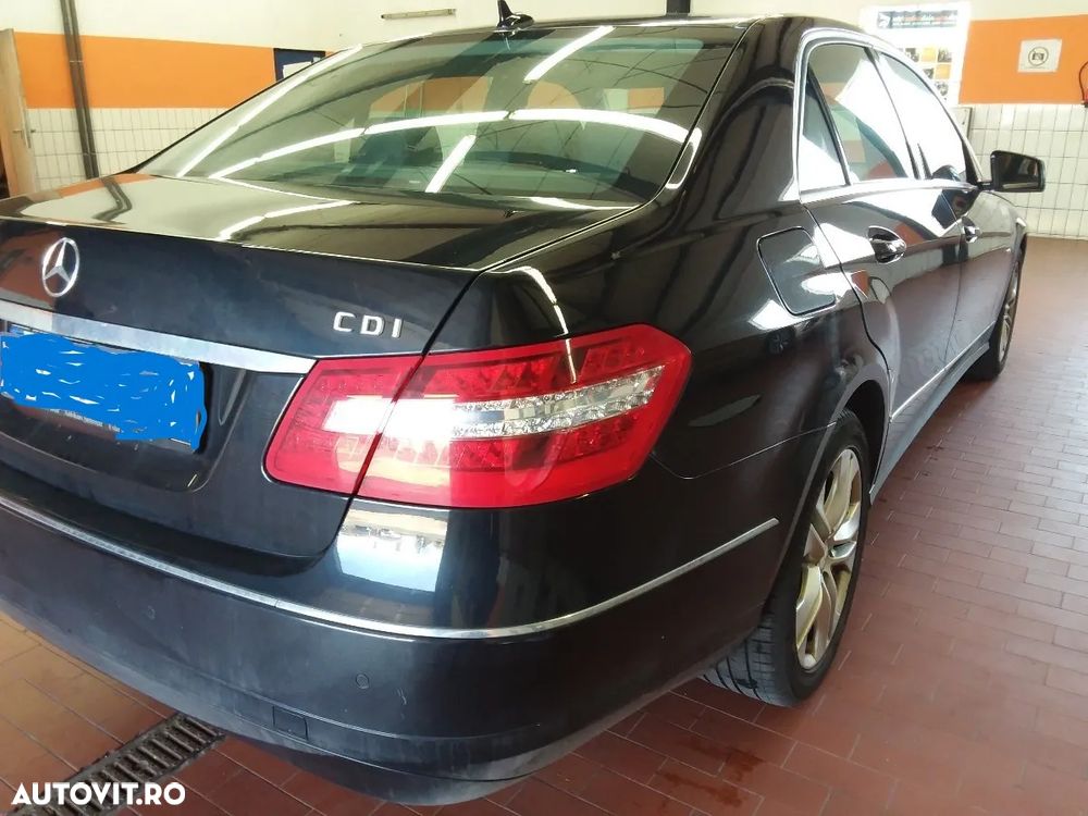 Mercedes-Benz E 200 CDI BlueEfficiency - 5