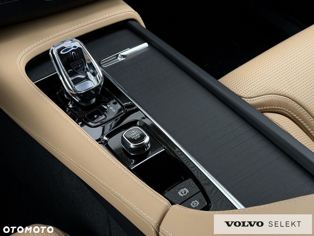 Volvo XC 90 - 26