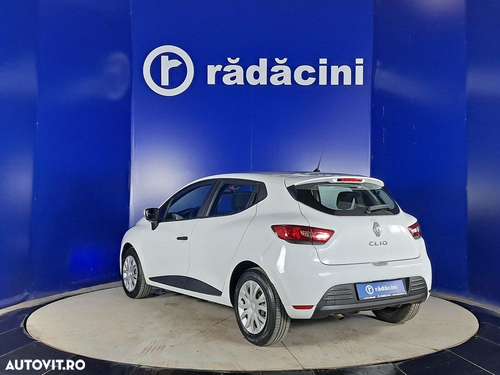 Renault Clio - 15