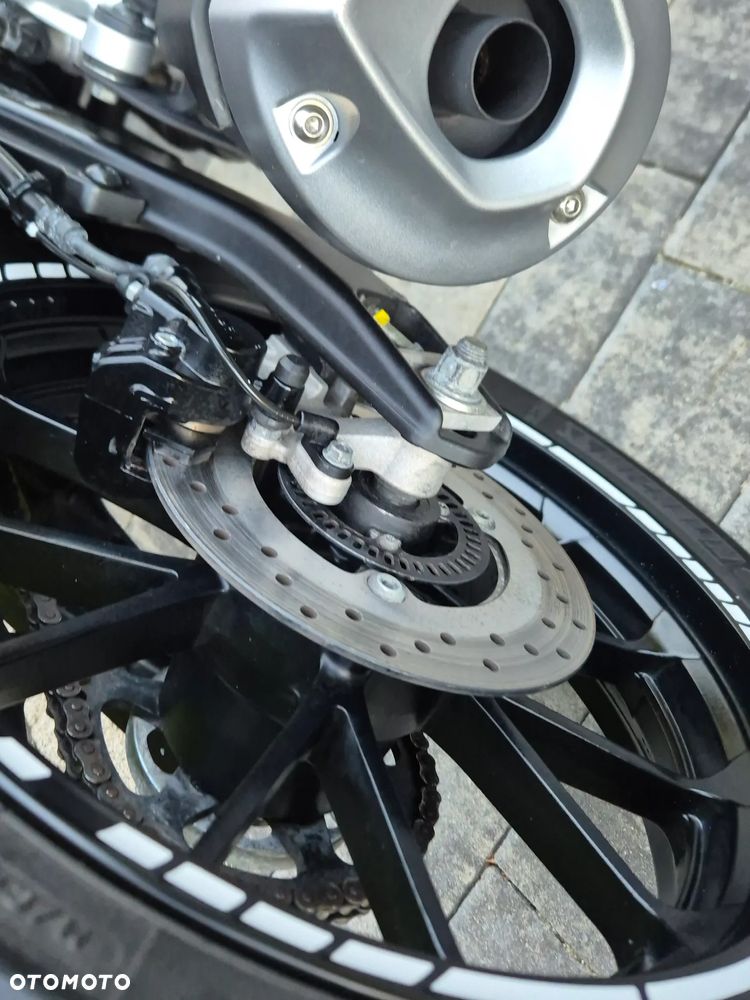 Yamaha MT - 17