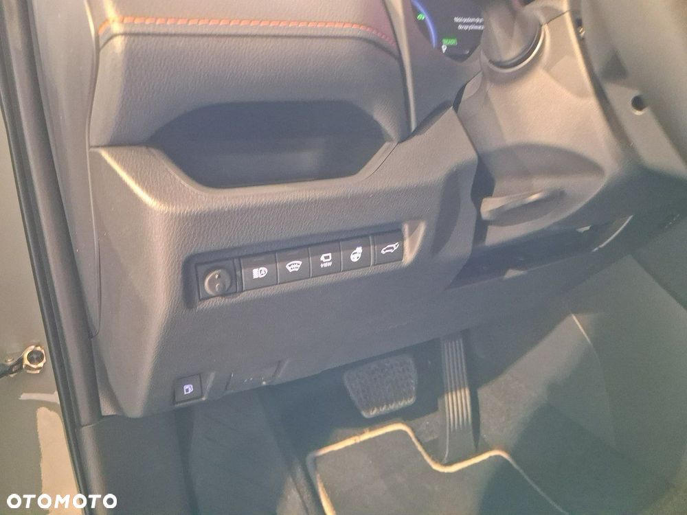 Toyota RAV4 - 24