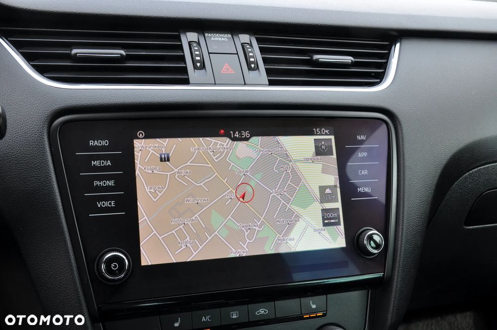 Skoda Octavia 2.0 TDI Elegance DSG - 30