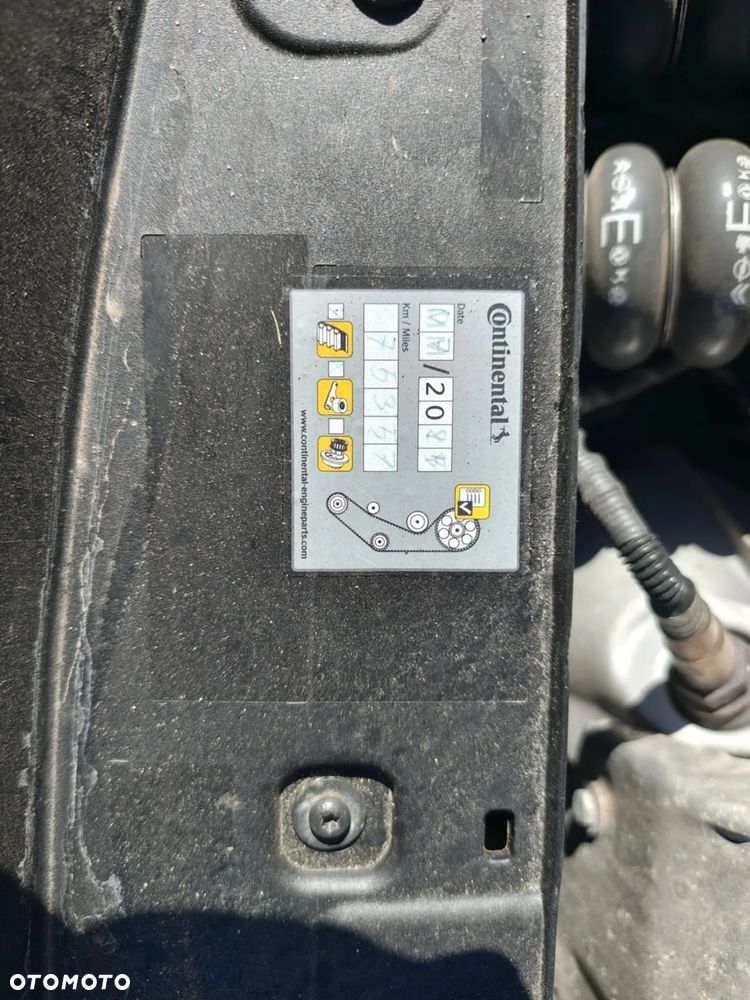 Peugeot 2008 PureTech 130 GT Pack - 27