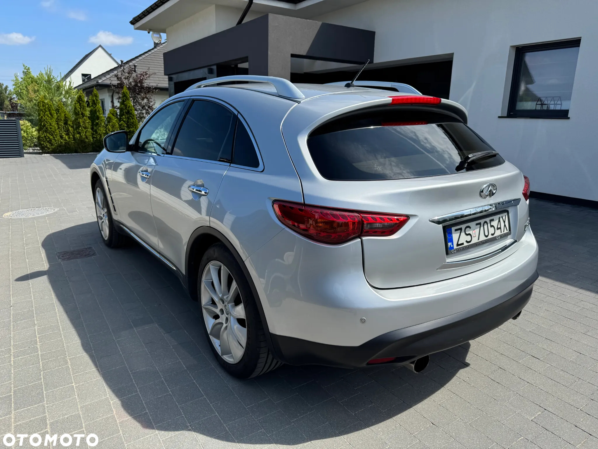Infiniti FX FX30d S - 8