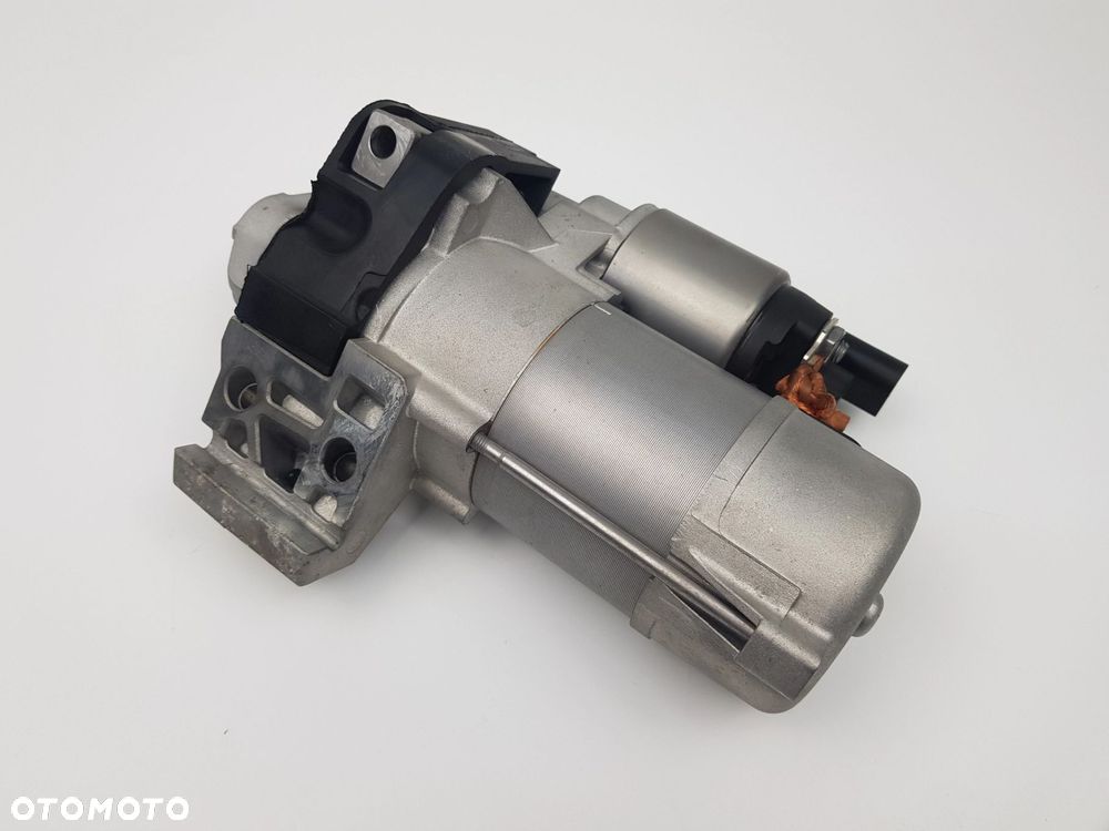Rozrusznik BMW G20 G30 G01 G02 B57 3.0d 8490593 - 5