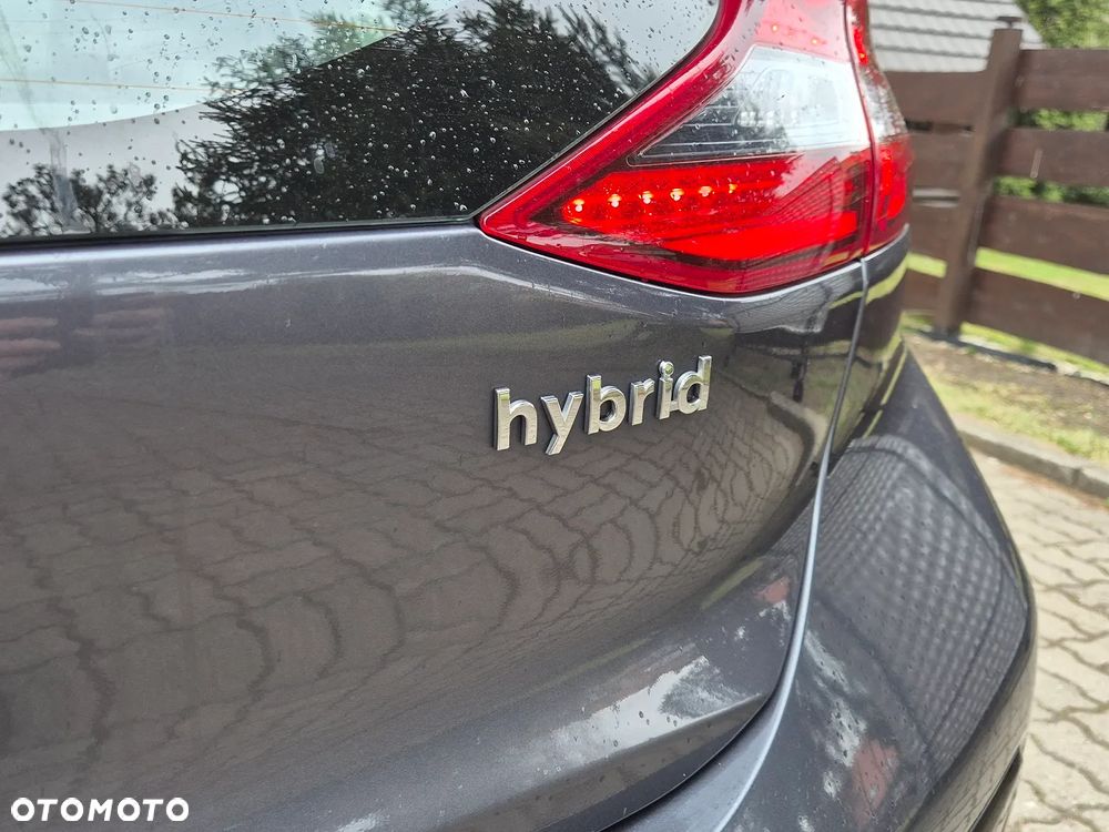 Hyundai IONIQ - 14