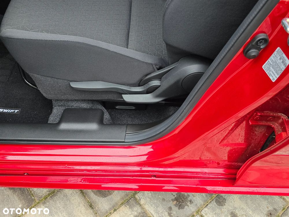 Suzuki Swift 1.2 Dualjet SHVS Premium Plus - 16