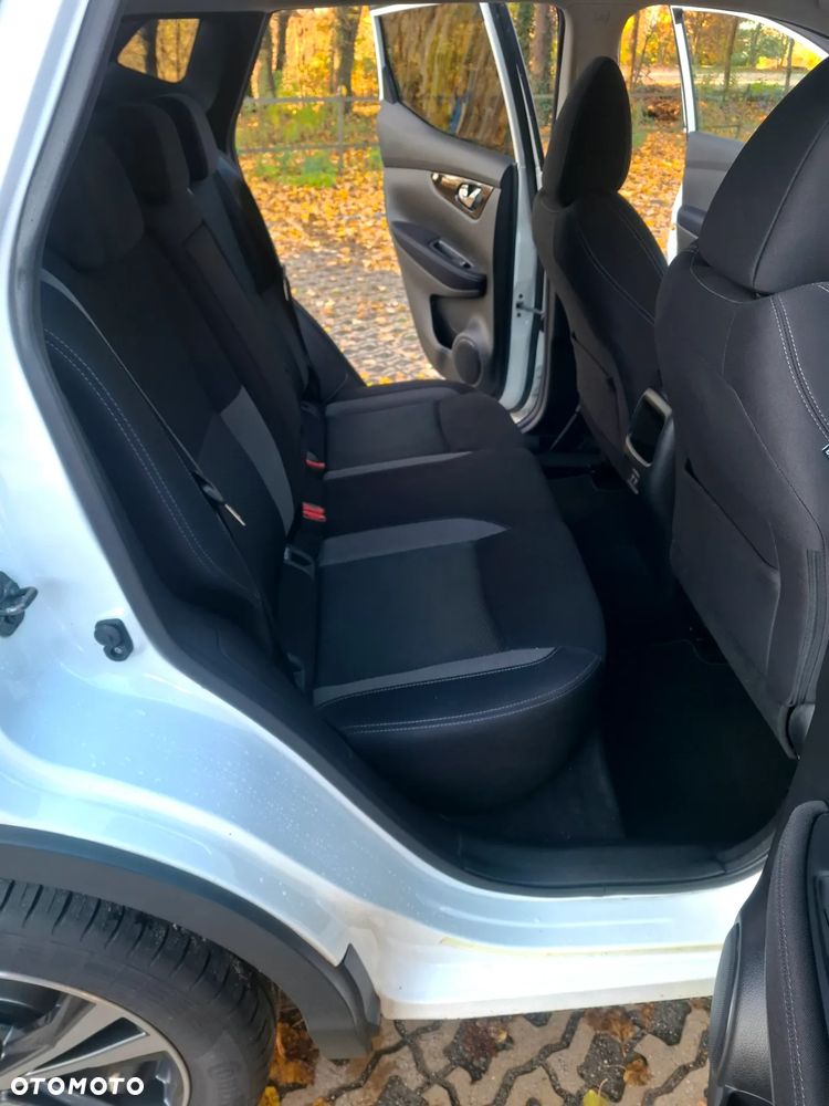 Nissan Qashqai 1.3 DIG-T N-Connecta DCT - 20