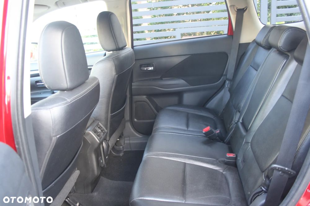Mitsubishi Outlander 2.0 Intense 4WD CVT - 12