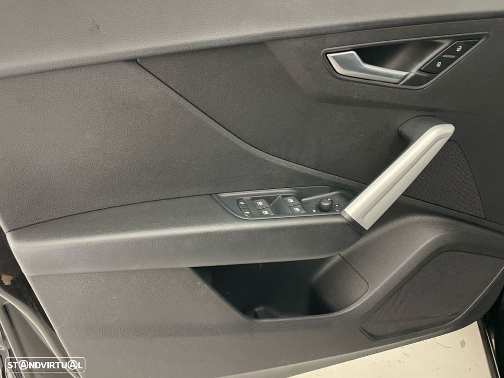Audi Q2 30 TFSI Advanced — fotografia 16