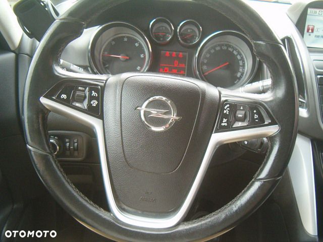 Opel Zafira - 34