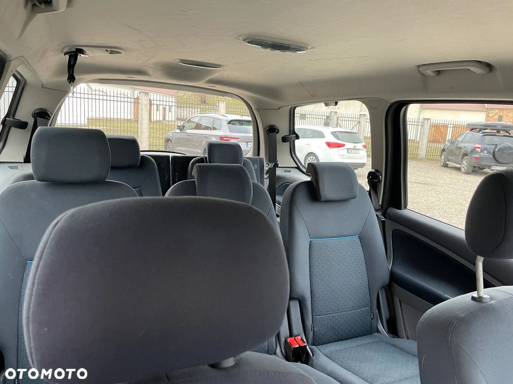 Ford Galaxy 2.0 TDCi Ambiente - 11