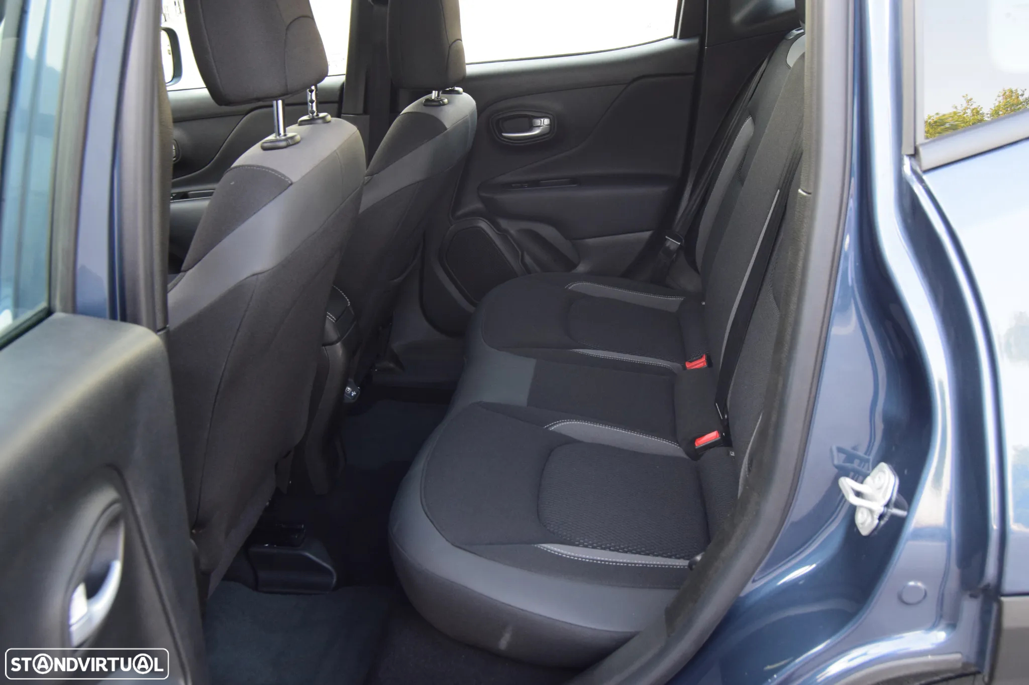 Jeep Renegade 1.5 TG e-Hybrid Limited DCT - 18