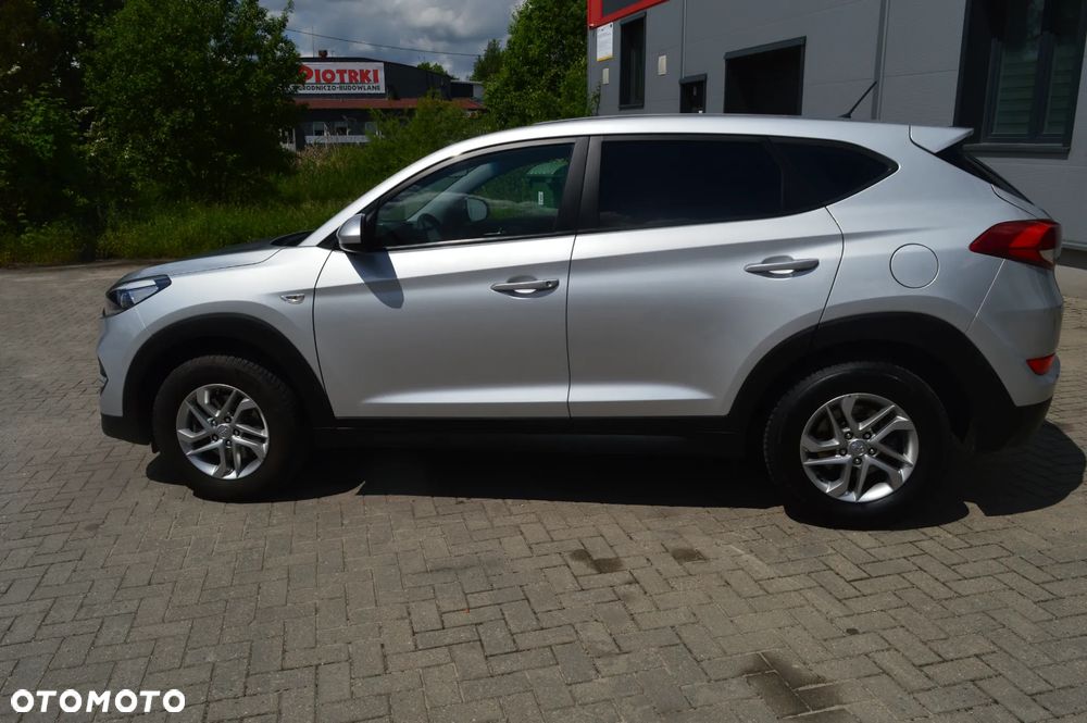 Hyundai Tucson 1.6 GDI BlueDrive GO 2WD - 5