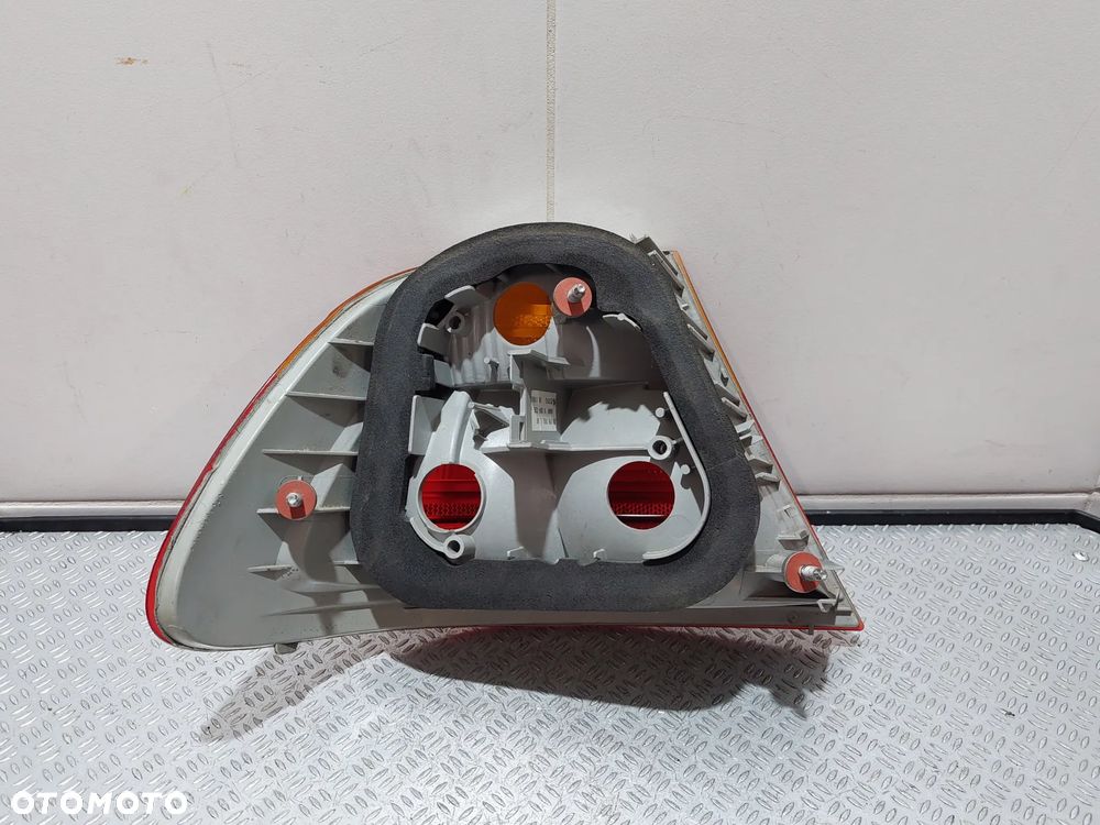 LAMPA TYŁ PRAWA BMW E46 NR 8364726 - 4