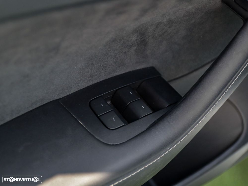 Tesla Model 3 Long Range Tração Integral - 34