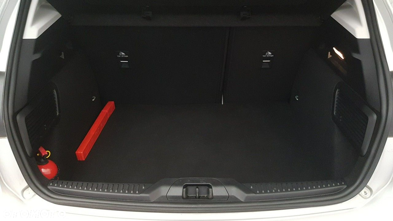 Ford Focus - 23