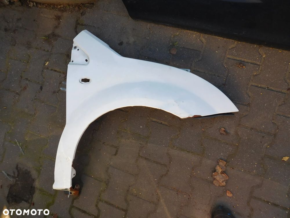 błotnik prawy przód CITROEN C2 biały EWPA - 1