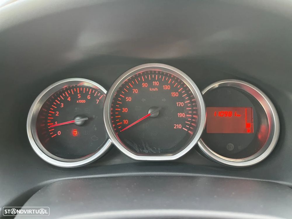 Dacia Sandero - 10