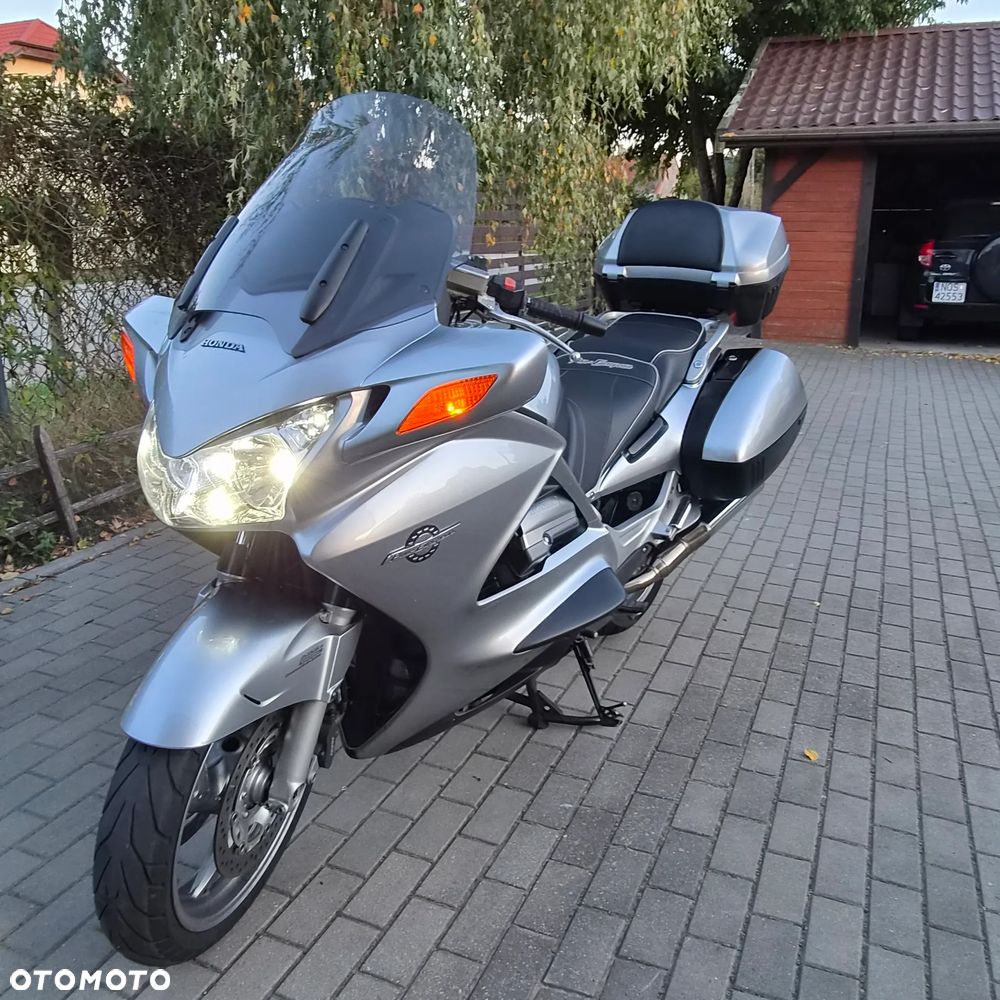Honda ST