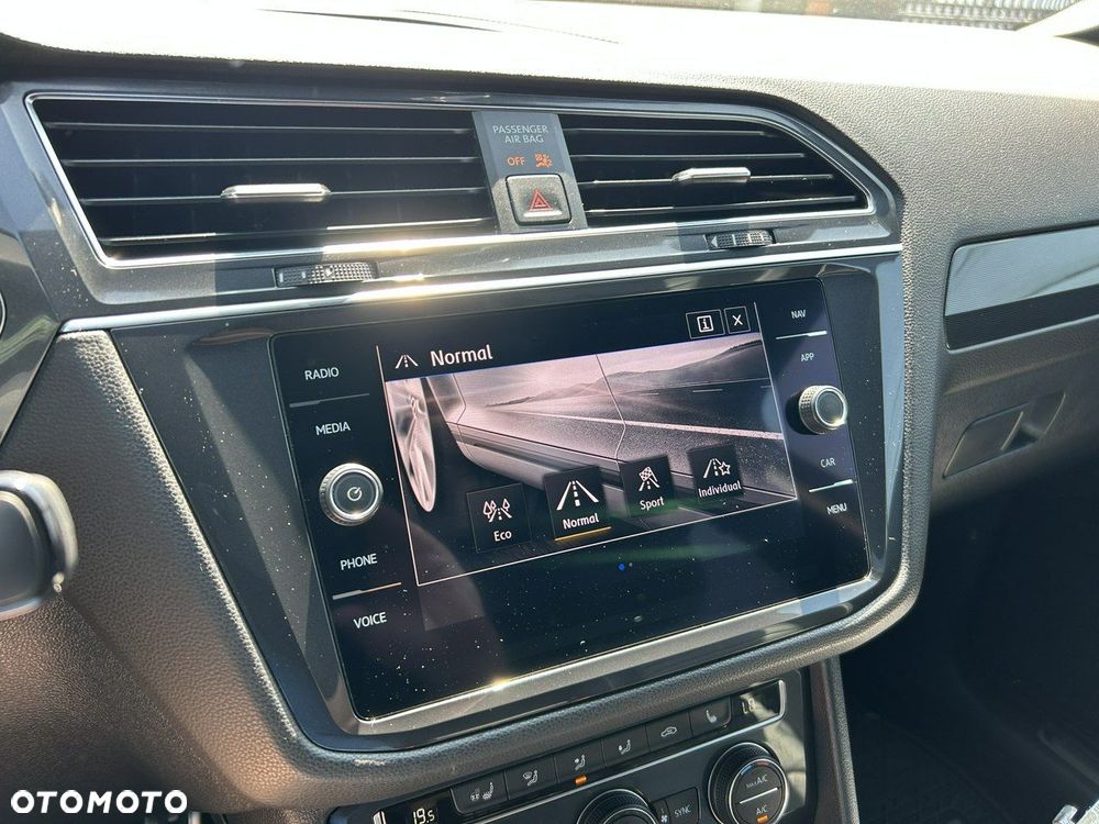 Volkswagen Tiguan Allspace 2.0 TSI 4Mot R-Line DSG - 26