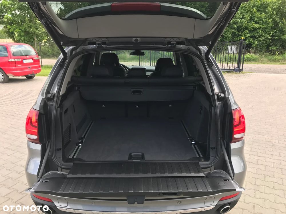 BMW X5 xDrive35i - 16