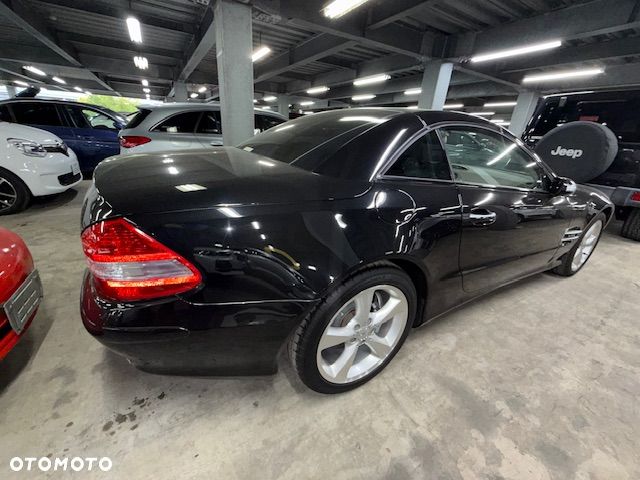 Mercedes-Benz SL - 18