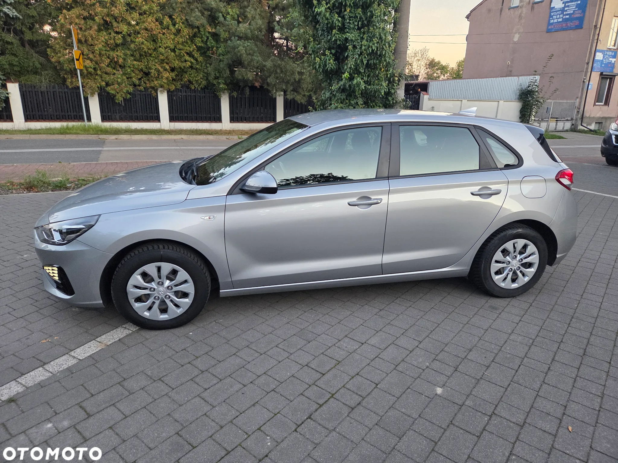 Hyundai i30 1.5 DPI Classic + - 16