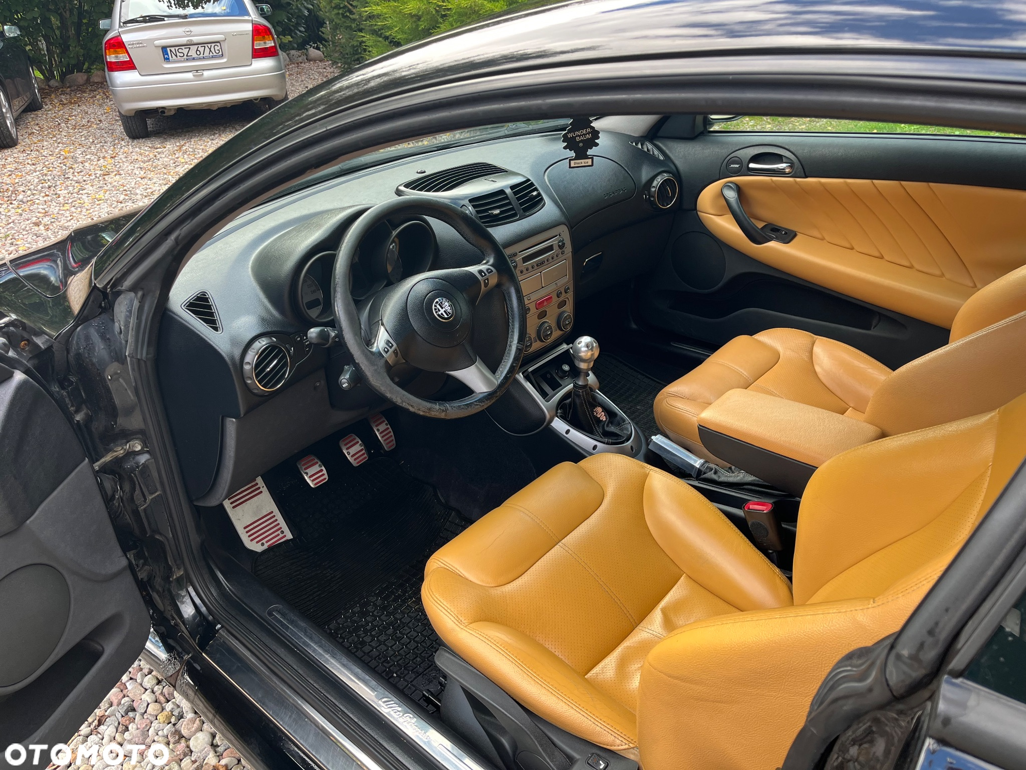 Alfa Romeo GT 1.9JTD 16V Distinctive - 10