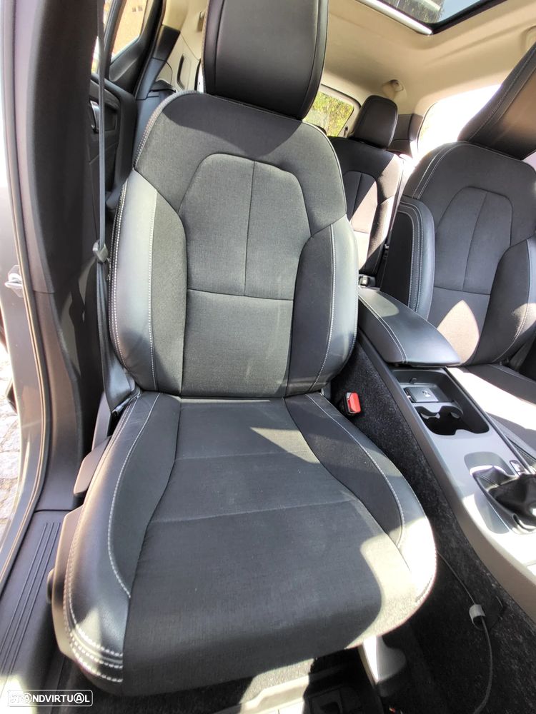 Volvo XC 40 1.5 T3 Tech Edition - 17